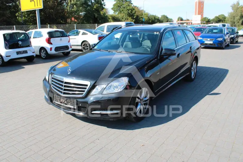 2011 Mercedes Benz E 220