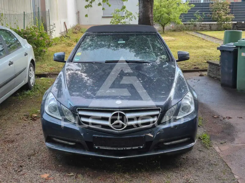 2011 Mercedes Benz E 220