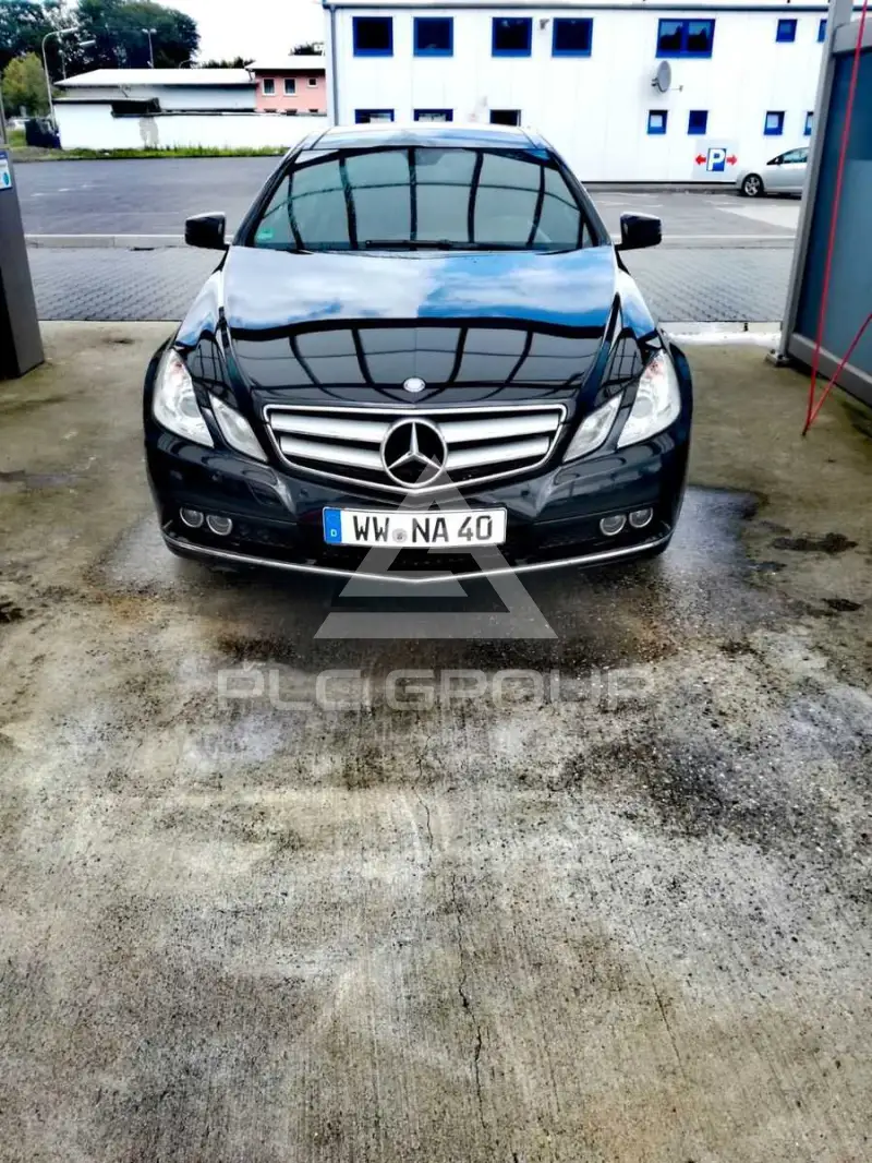 2011 Mercedes Benz E 220