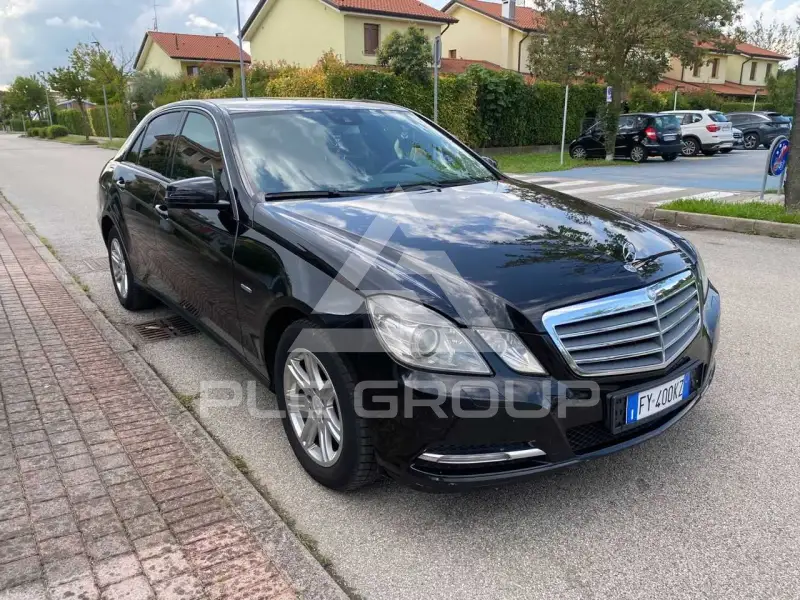 2011 Mercedes Benz E 220