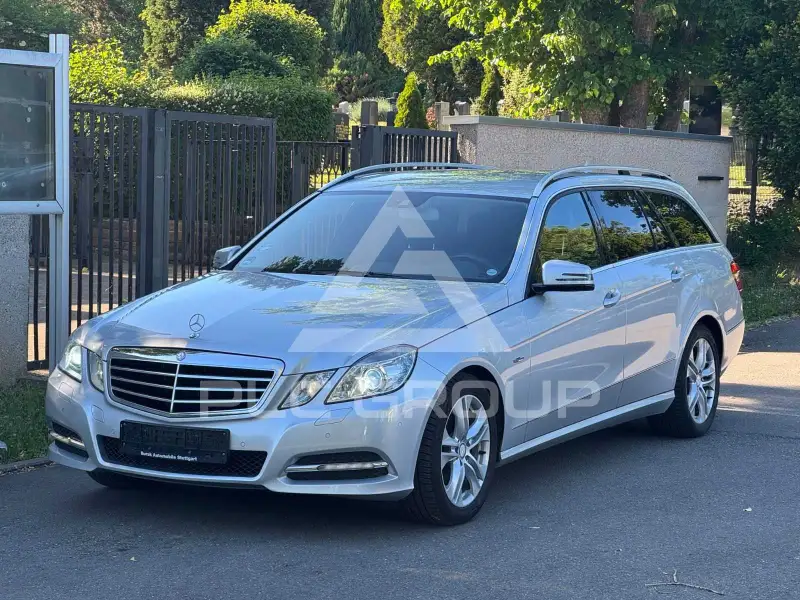 2011 Mercedes Benz E 220