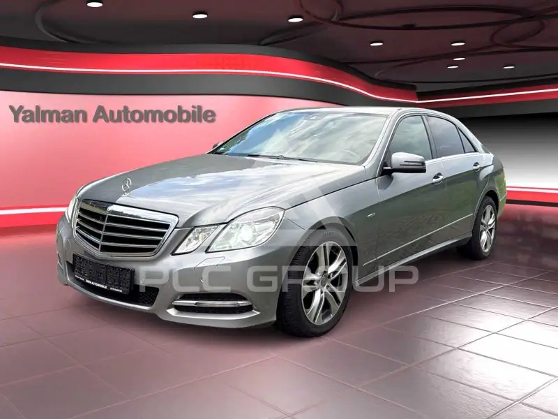2011 Mercedes Benz E 220