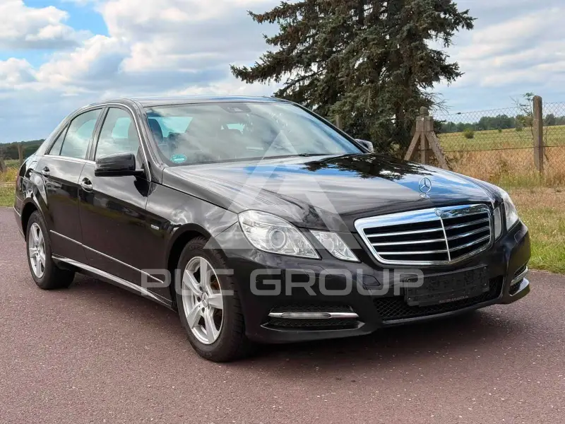 2011 Mercedes Benz E 220