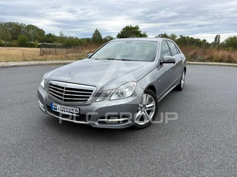 2011 Mercedes Benz E 220