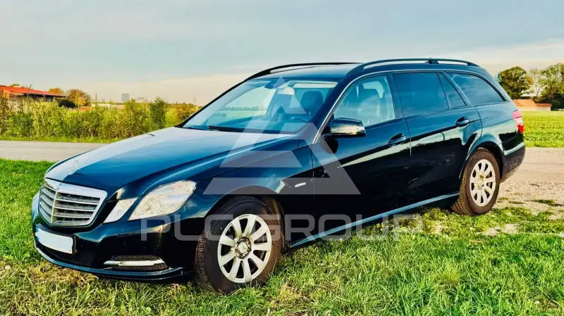 2011 Mercedes Benz E 220