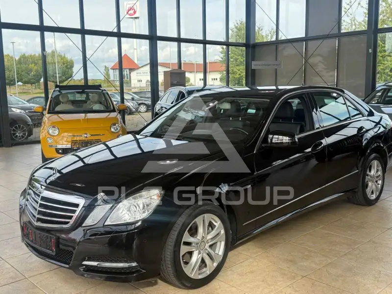 2011 Mercedes Benz E 220