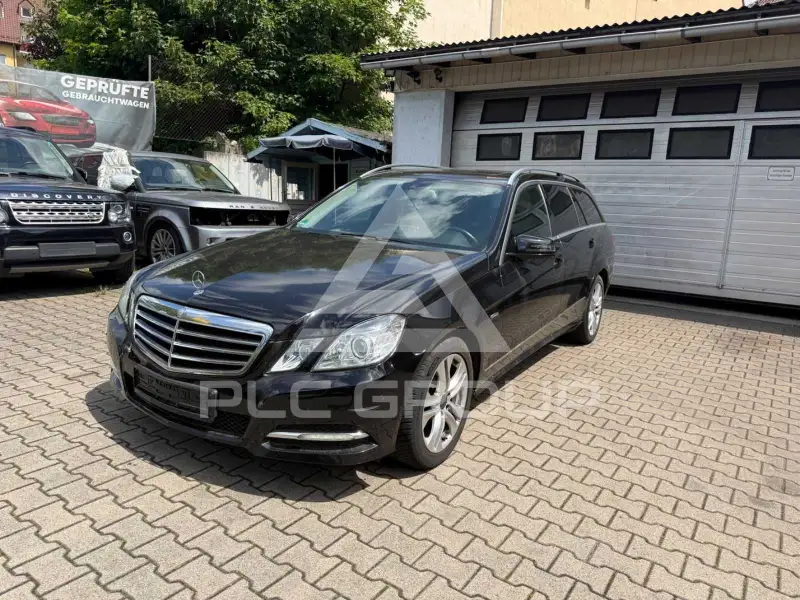 2011 Mercedes Benz E 220