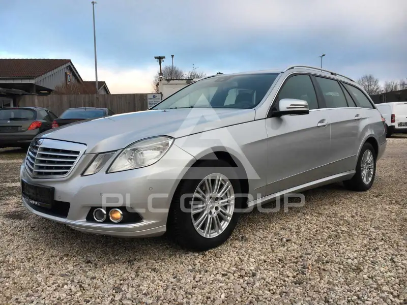 2011 Mercedes Benz E 220