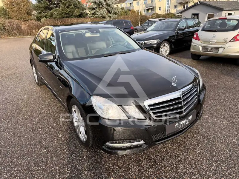 2011 Mercedes Benz E 220