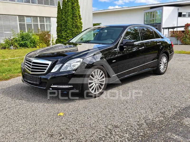 2011 Mercedes Benz E 220