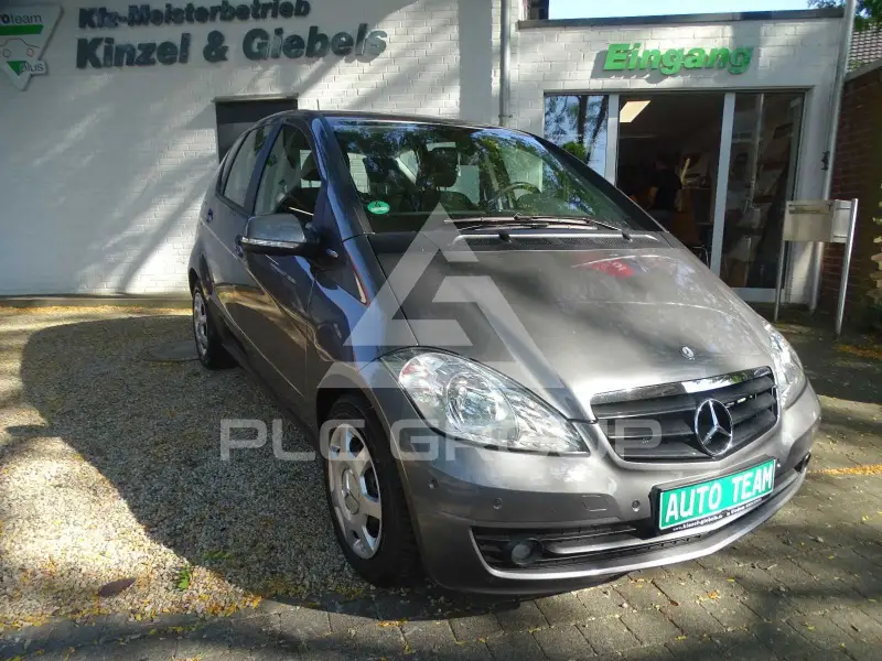 2011 Mercedes Benz A 160