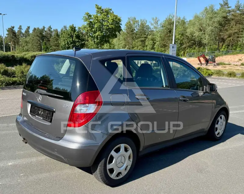 2011 Mercedes Benz A 160