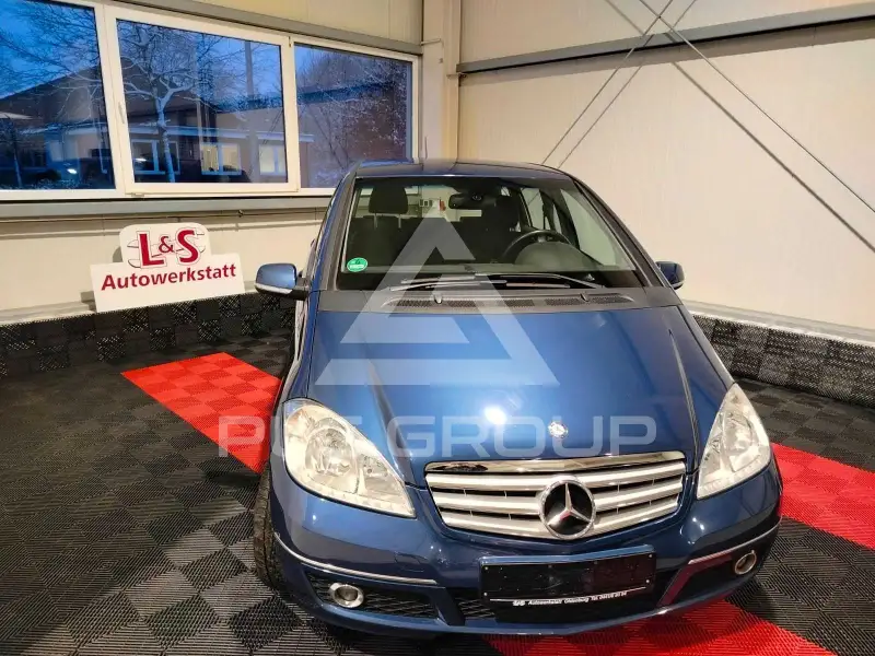2011 Mercedes Benz A 160