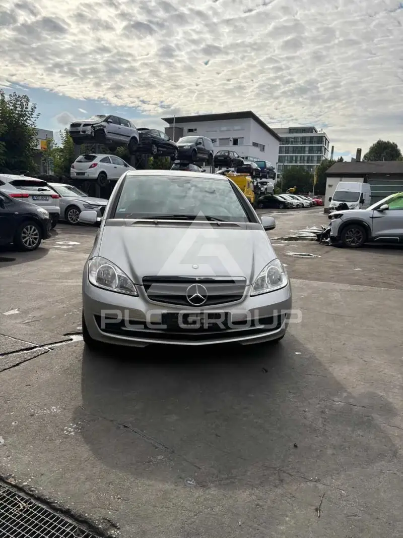2011 Mercedes Benz A 160
