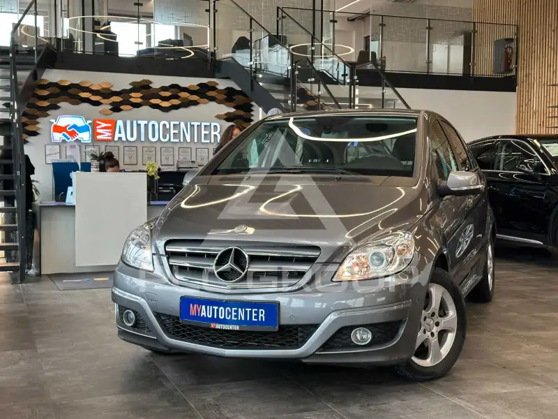 2011 Mercedes Benz B 180
