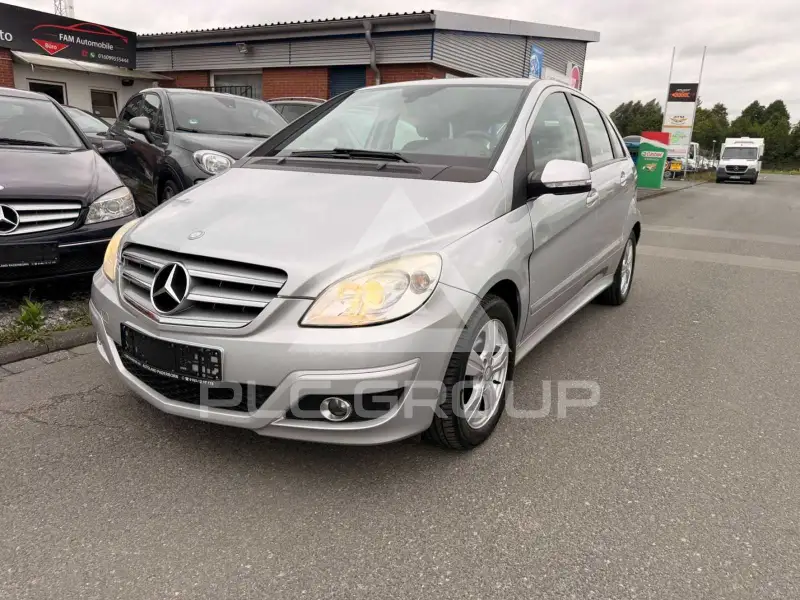 2011 Mercedes Benz B 180