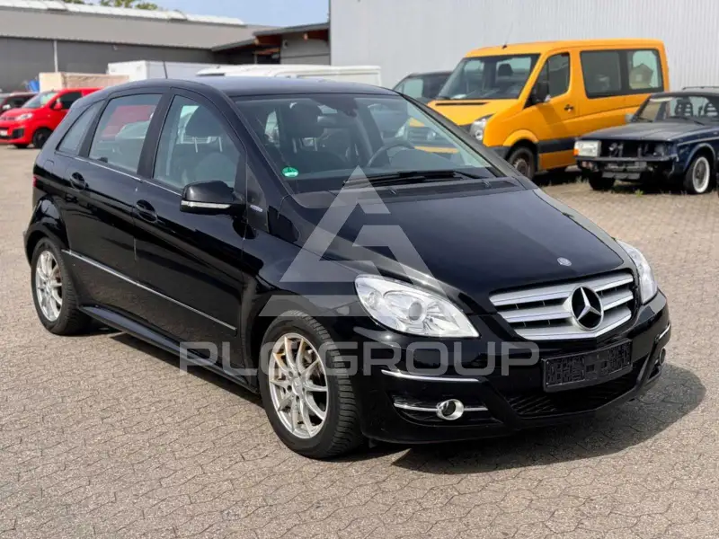 2011 Mercedes Benz B 180