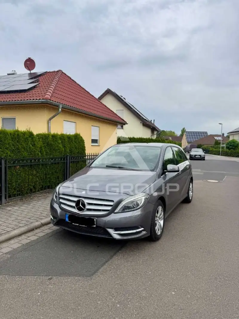 2011 Mercedes Benz B 180