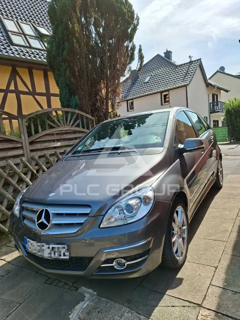 2011 Mercedes Benz B 180