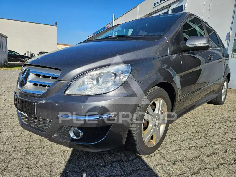 2011 Mercedes Benz B 180
