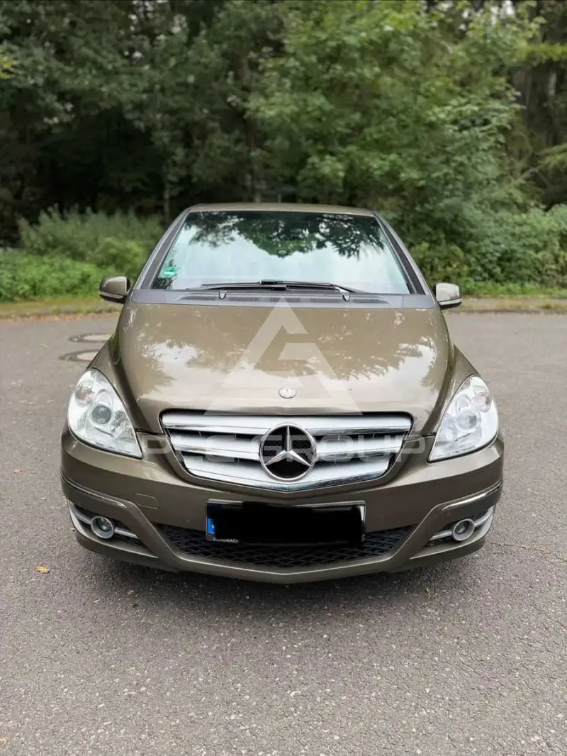 2011 Mercedes Benz B 180