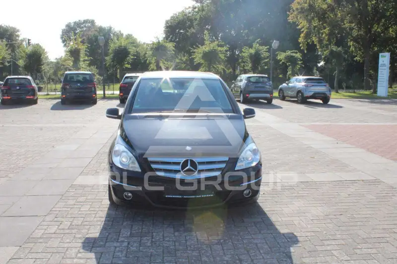 2011 Mercedes Benz B 180