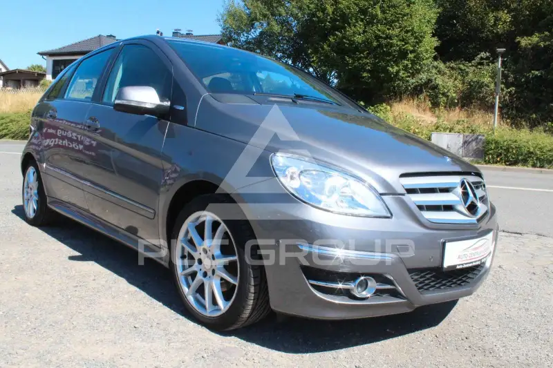 2011 Mercedes Benz B 180