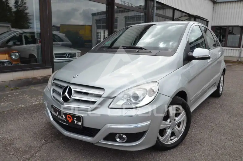 2011 Mercedes Benz B 180