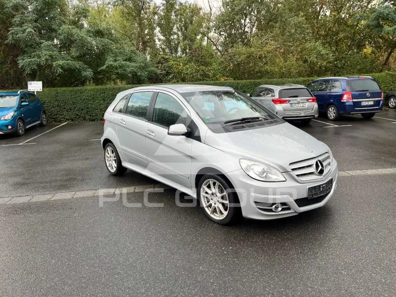 2011 Mercedes Benz B 180