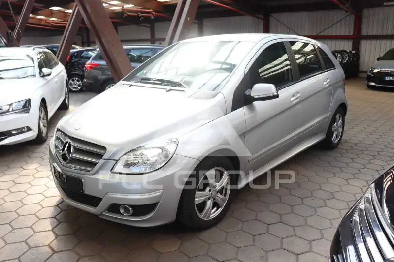 2011 Mercedes Benz B 180