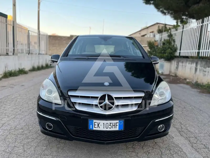 2011 Mercedes Benz B 180