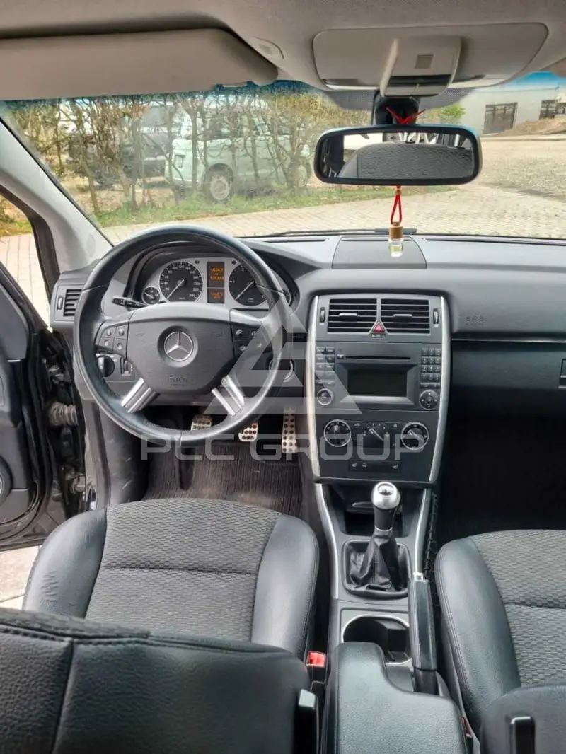 2011 Mercedes Benz B 180