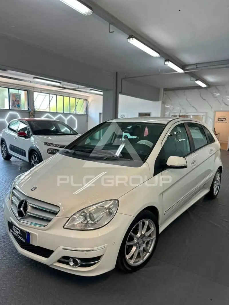 2011 Mercedes Benz B 180
