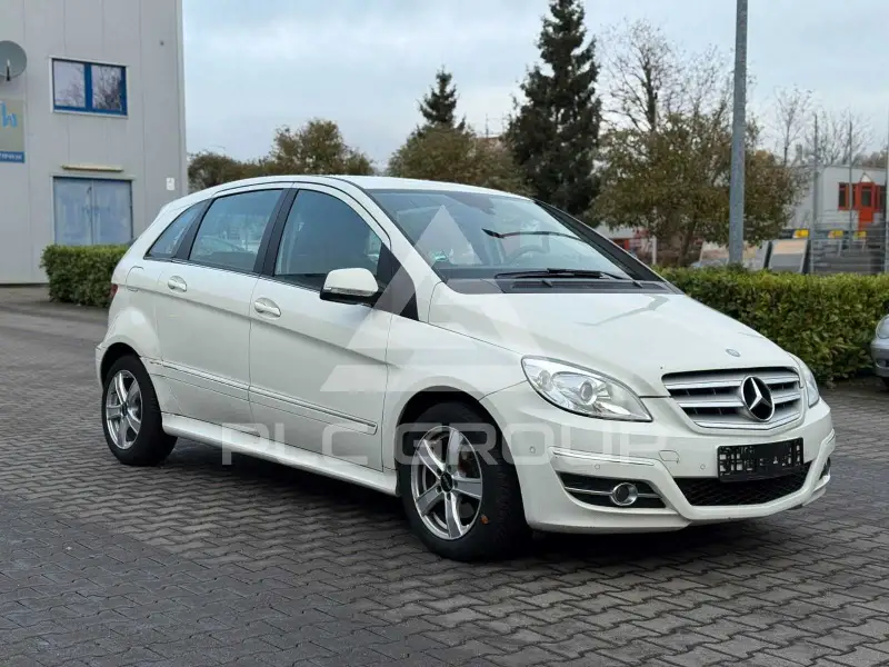 2011 Mercedes Benz B 180