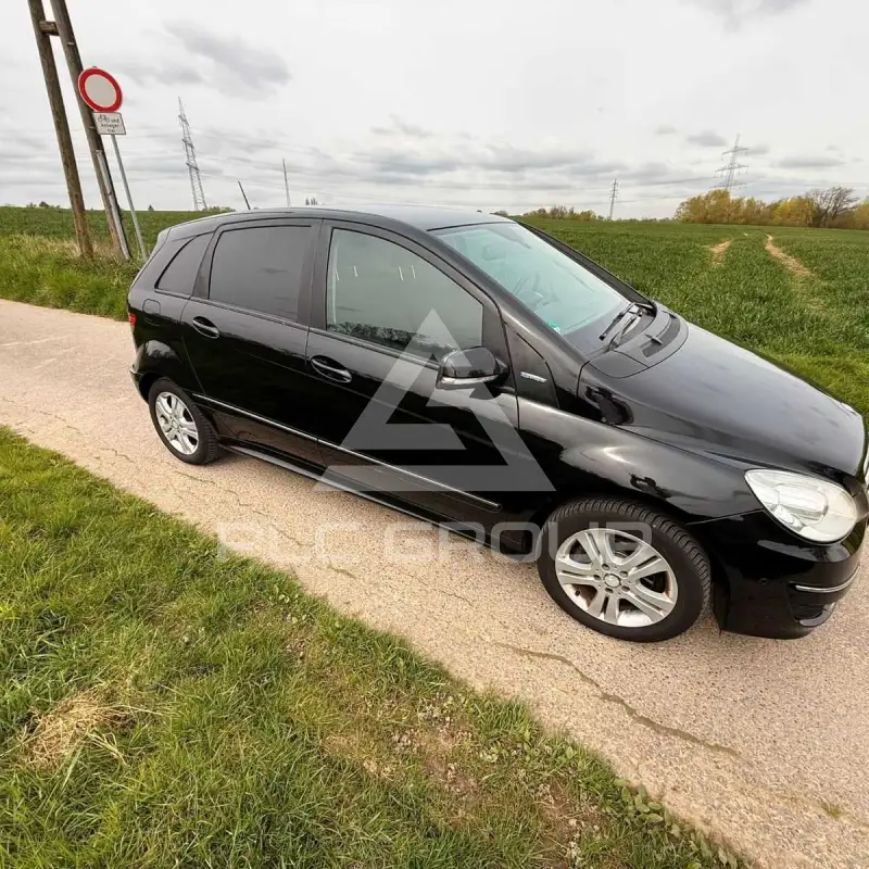 2011 Mercedes Benz B 180