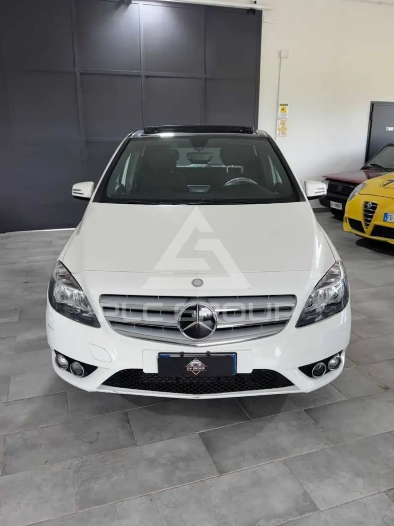 2011 Mercedes Benz B 180