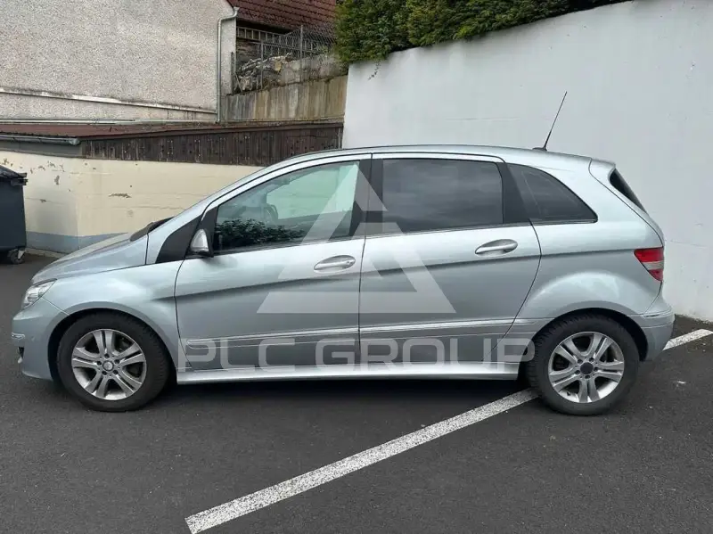 2011 Mercedes Benz B 180