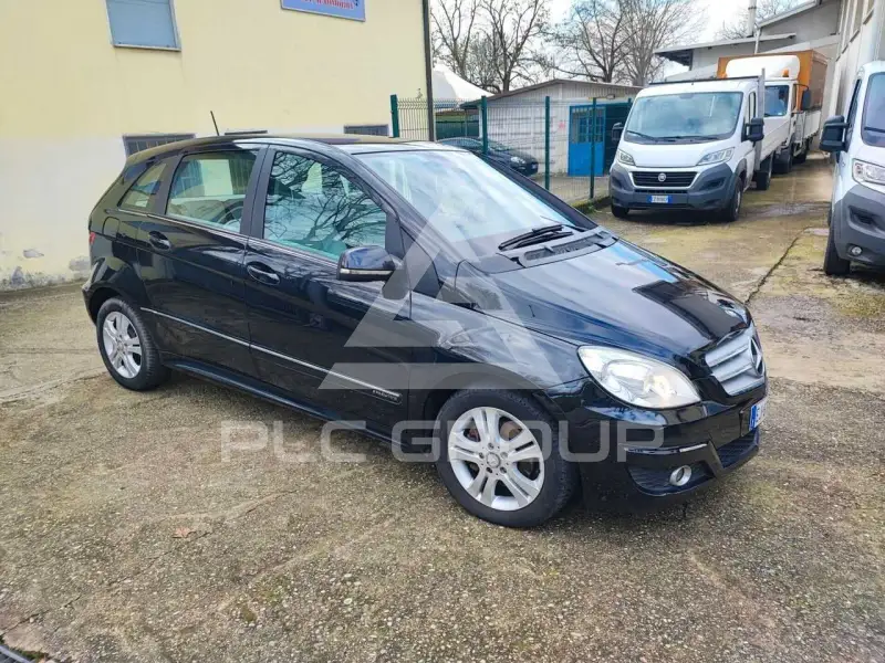 2011 Mercedes Benz B 180