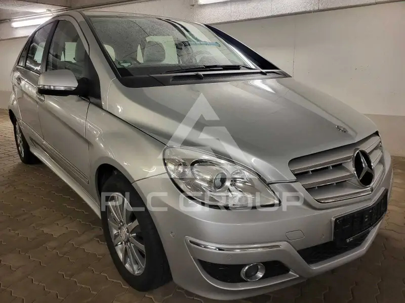 2011 Mercedes Benz B 180