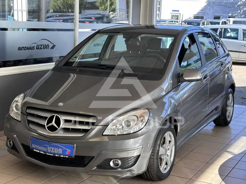 2011 Mercedes Benz B 180
