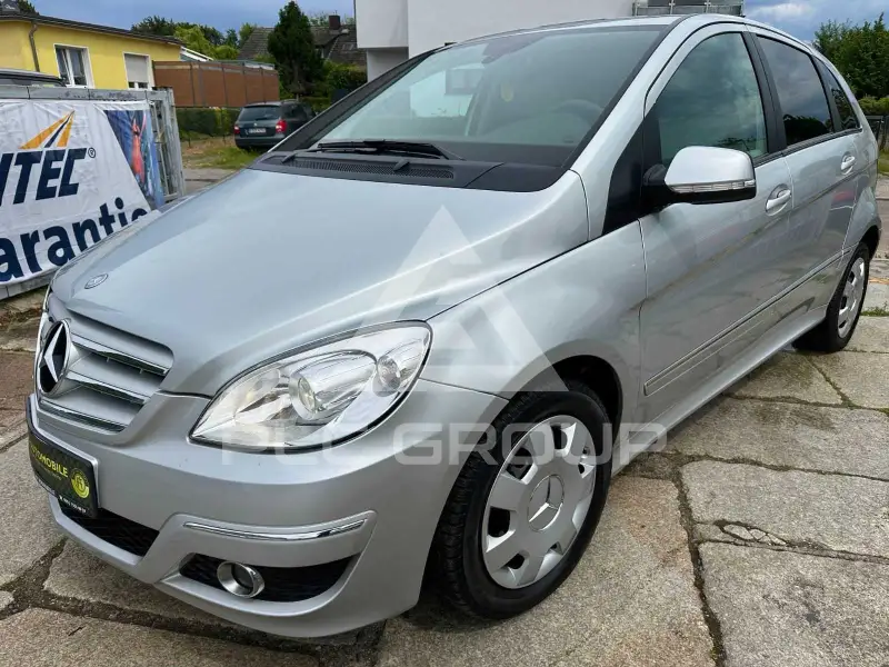 2011 Mercedes Benz B 180