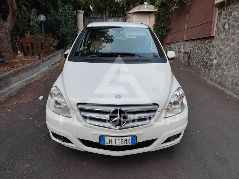 2011 Mercedes Benz B 180