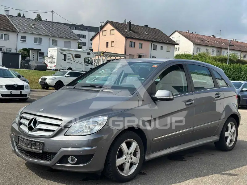 2011 Mercedes Benz B 180
