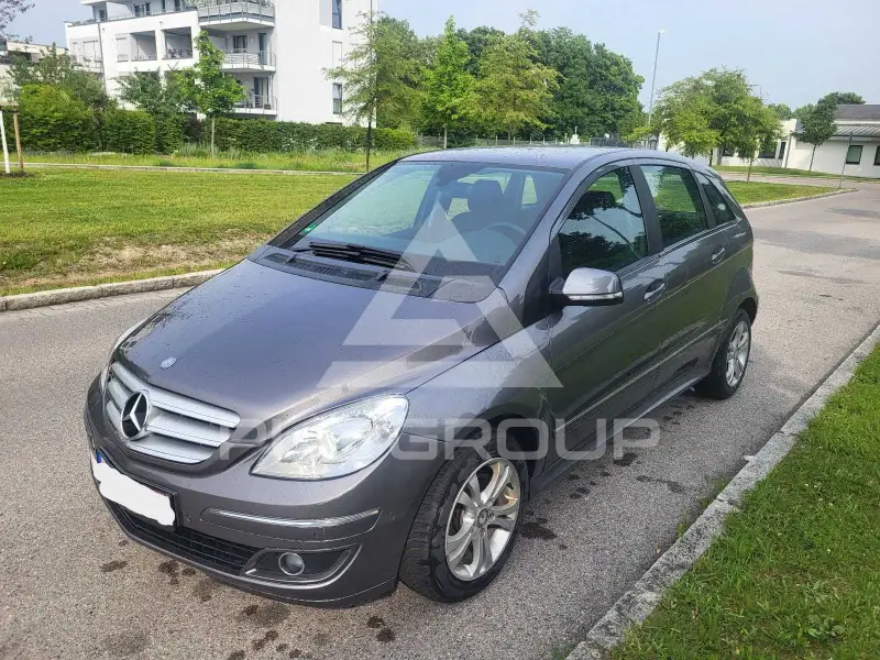 2011 Mercedes Benz B 180