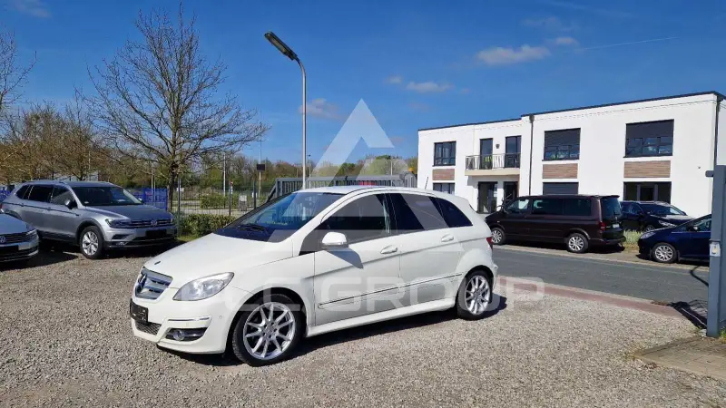2011 Mercedes Benz B 180