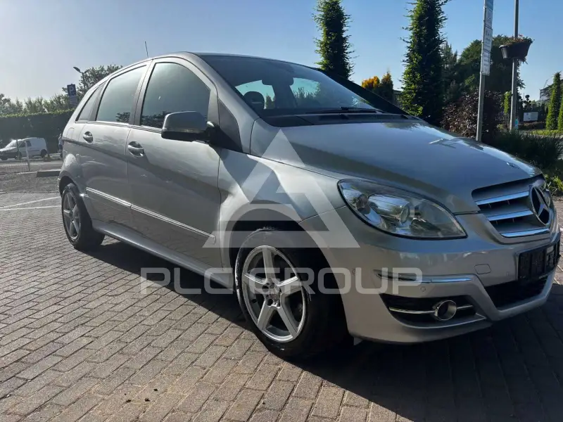 2011 Mercedes Benz B 180