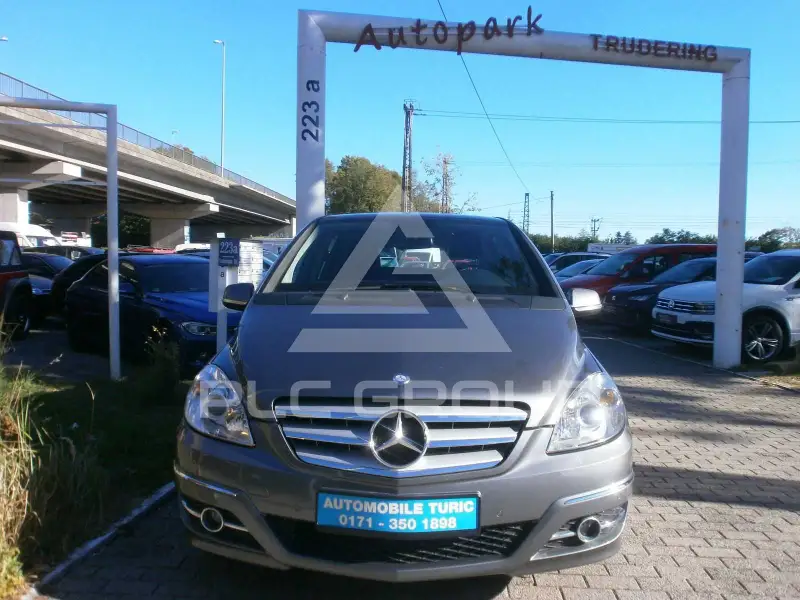2011 Mercedes Benz B 180