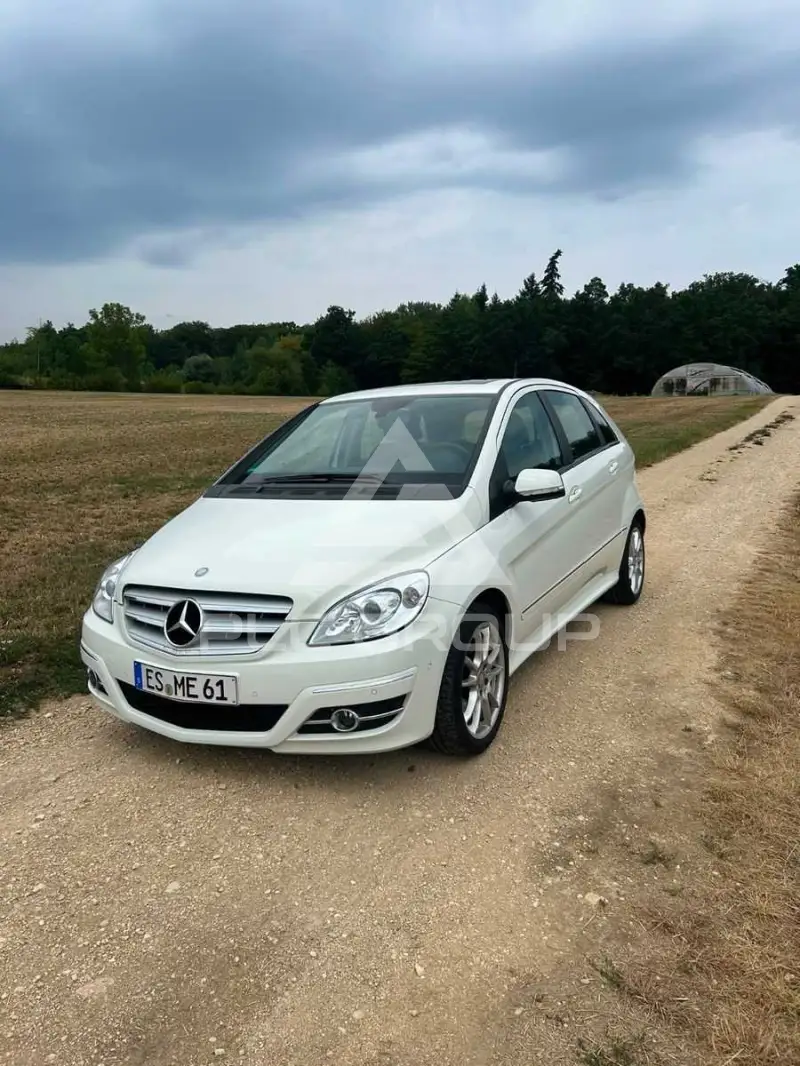 2011 Mercedes Benz B 180