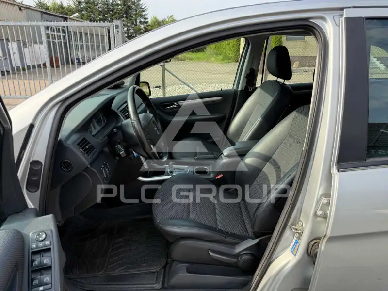 2011 Mercedes Benz B 180