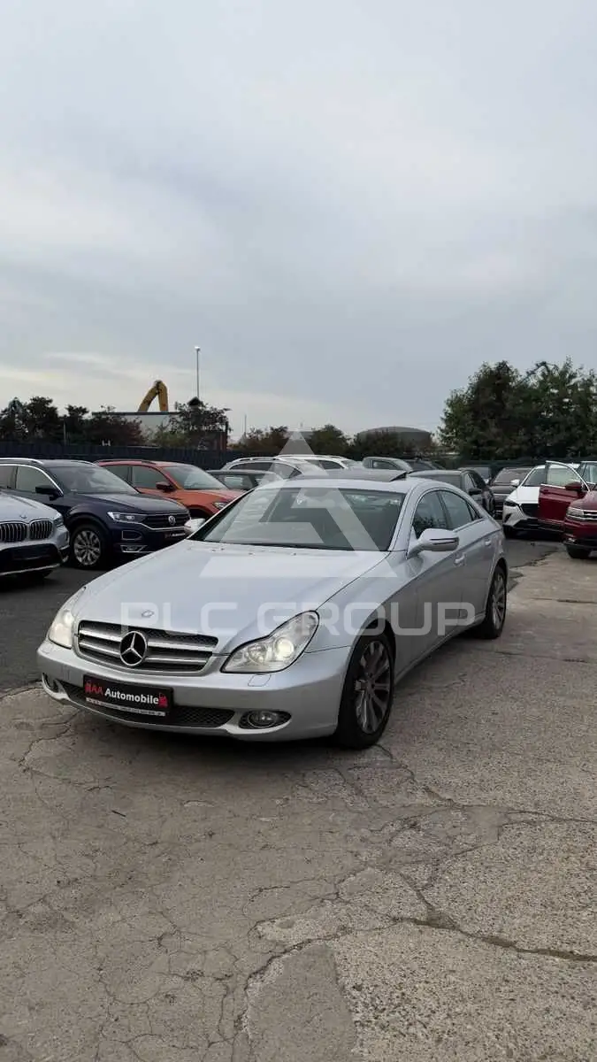 2011 Mercedes Benz CLS 320